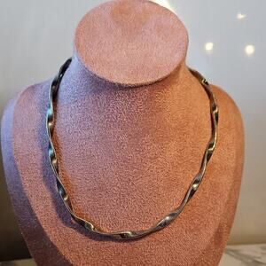 Silver toned D.Nation coiled necklace 15in